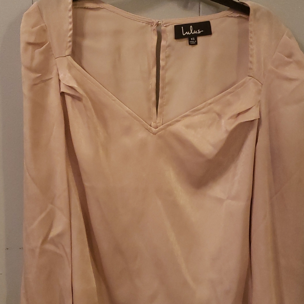 Beautiful top great condition new with out tags